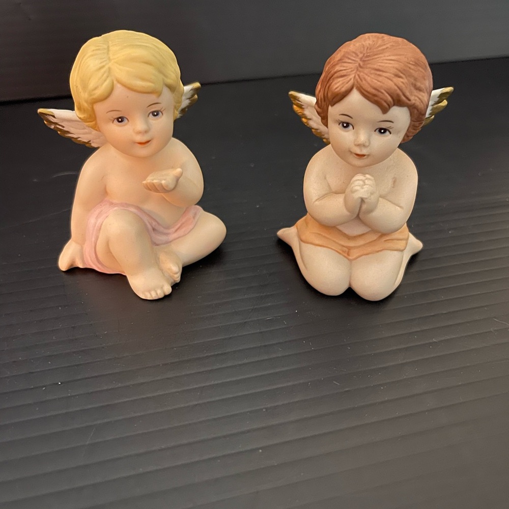 2  Homco Heavenly Cherubs Angels Porcelain Figurines Gold Trimmed Wings T81